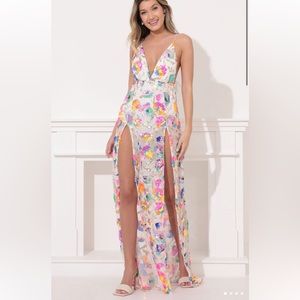 Skylar Sequin Maxi Dress in White Multicolor Size M
